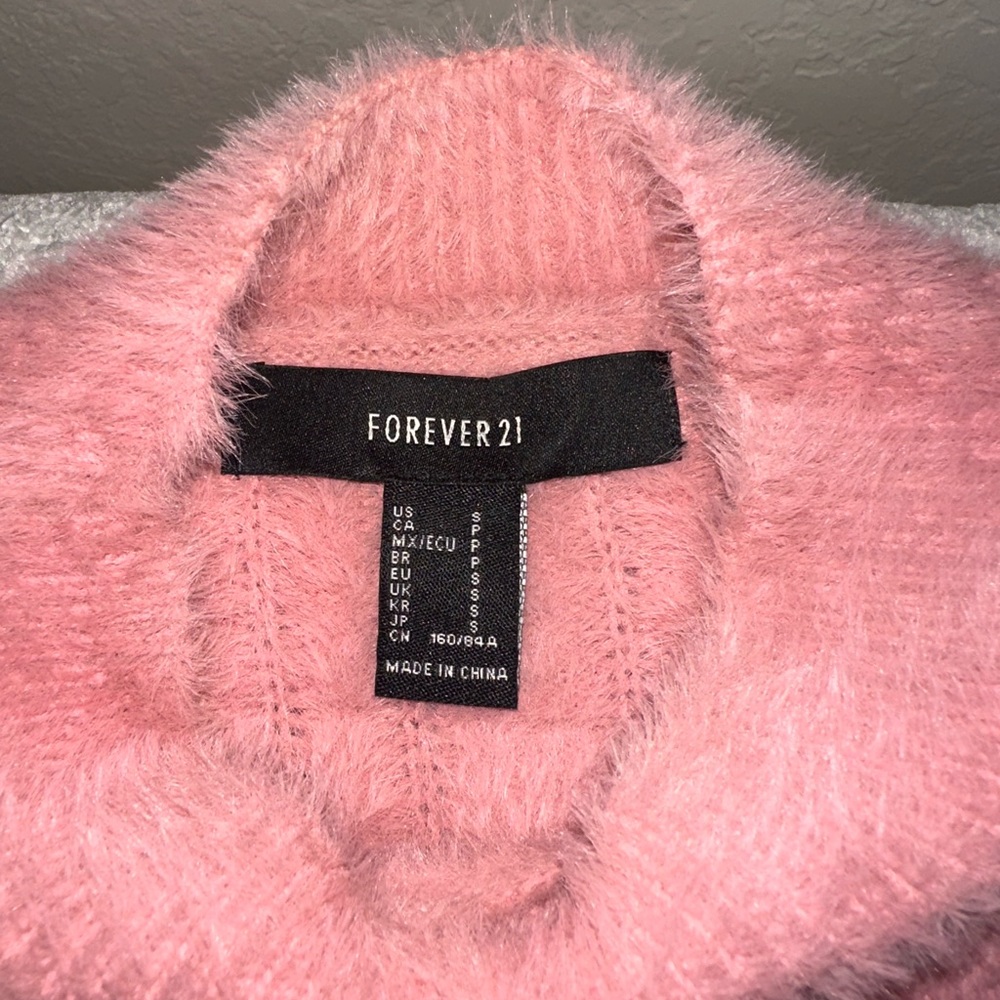 Long sleeve sweater Pink color size S plush fabric